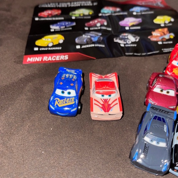 Cars 3 mini racers lot of 13 die cast cars - Picture 4 of 6